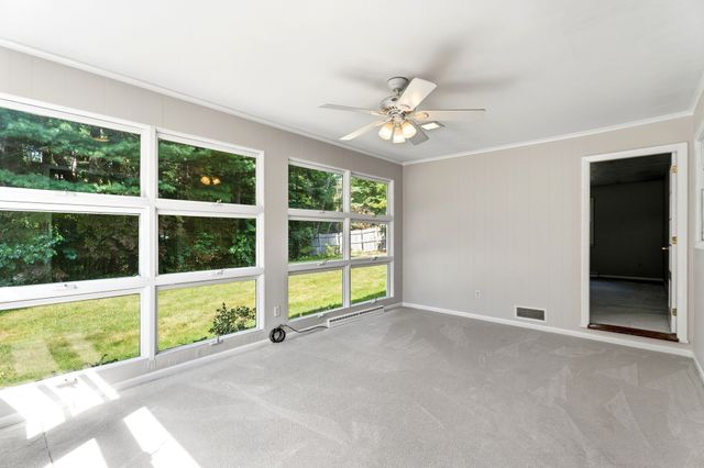 9 Hidden Way, Chelmsford, MA 01824