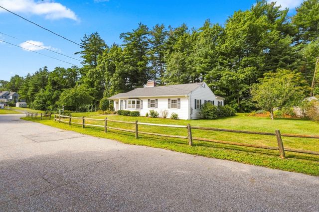 9 Hidden Way, Chelmsford, MA 01824