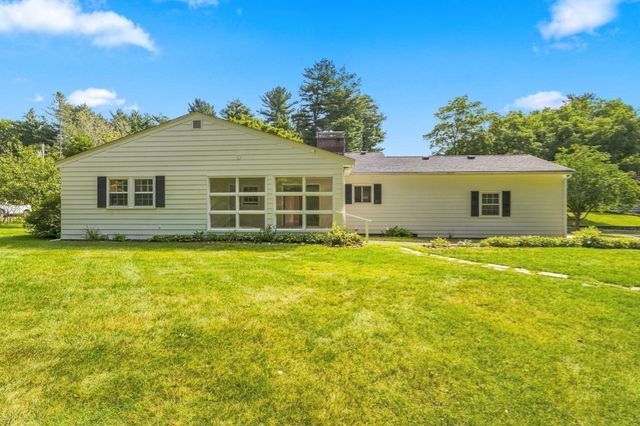 9 Hidden Way, Chelmsford, MA 01824