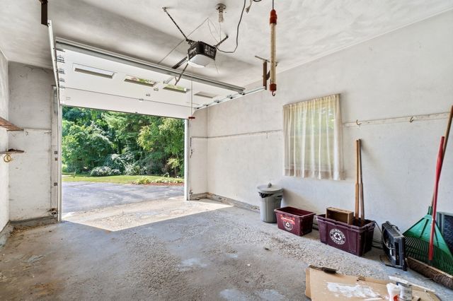 9 Hidden Way, Chelmsford, MA 01824