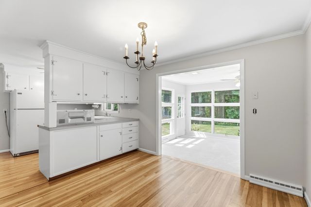 9 Hidden Way, Chelmsford, MA 01824