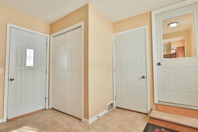 219 N 2ND STREET, Abbotsford, WI 54405