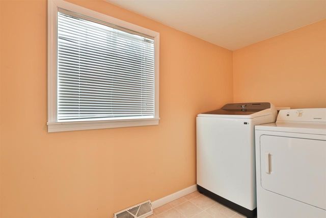 219 N 2ND STREET, Abbotsford, WI 54405