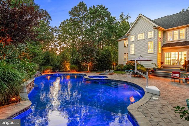 5 SOMERTON SQ, Medford, NJ 08055