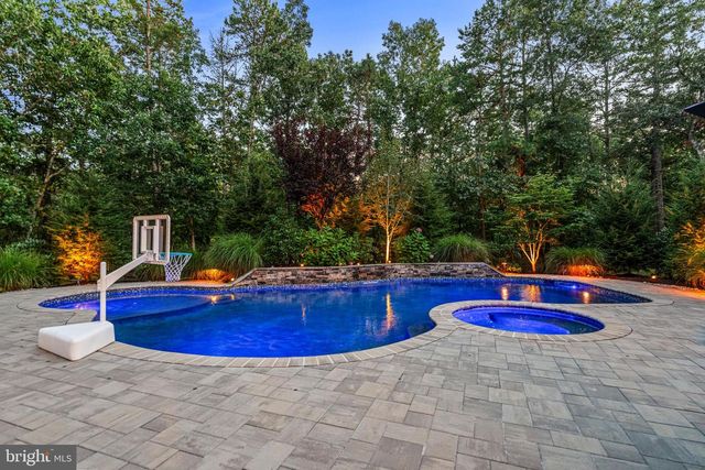 5 SOMERTON SQ, Medford, NJ 08055