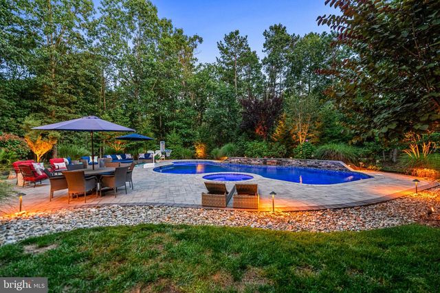 5 SOMERTON SQ, Medford, NJ 08055