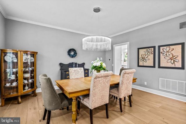 5 SOMERTON SQ, Medford, NJ 08055