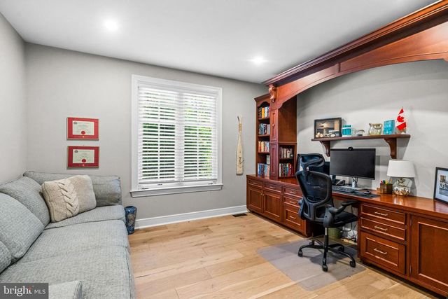 5 SOMERTON SQ, Medford, NJ 08055