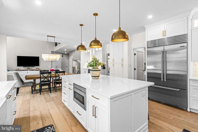 5 SOMERTON SQ, Medford, NJ 08055
