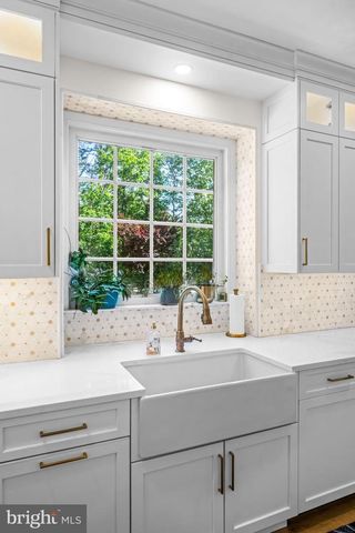 5 SOMERTON SQ, Medford, NJ 08055