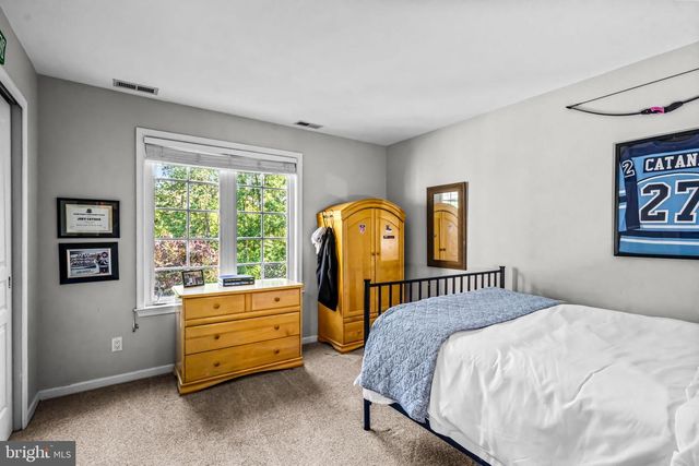 5 SOMERTON SQ, Medford, NJ 08055