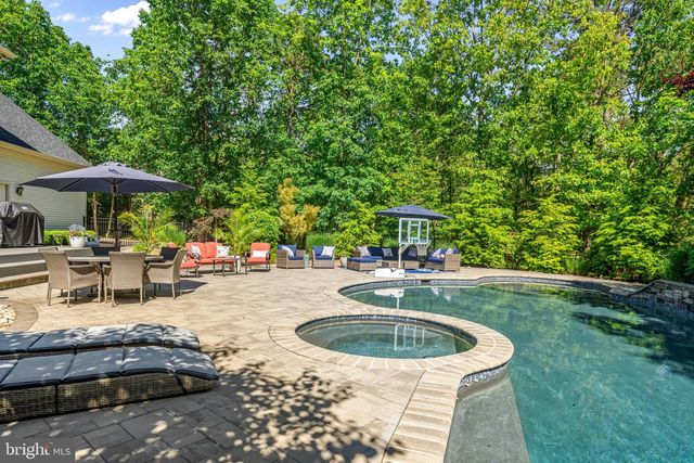 5 SOMERTON SQ, Medford, NJ 08055