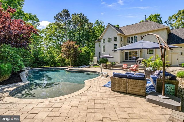 5 SOMERTON SQ, Medford, NJ 08055