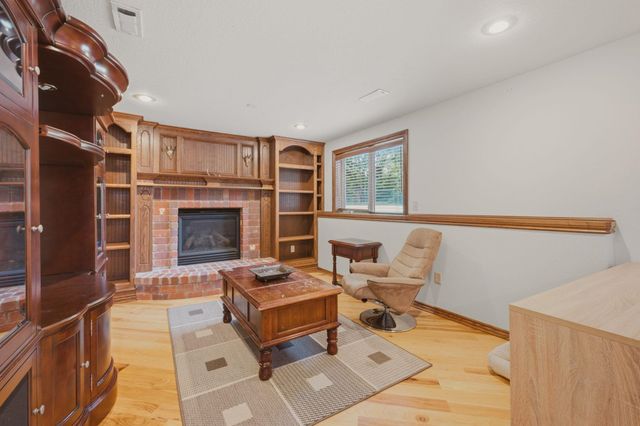 103 N Belle Terre St, Wichita, KS 67230