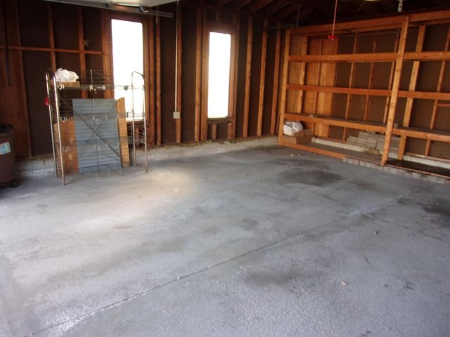 8778 Madison Avenue, Munster, IN 46321