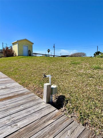 355 County Road 202, Sargent, TX 77414