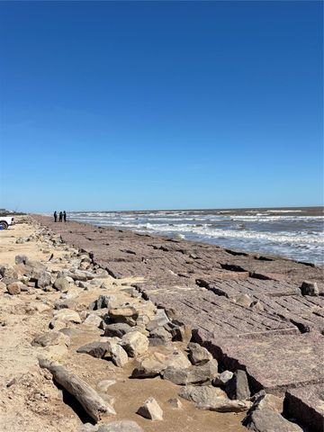 355 County Road 202, Sargent, TX 77414