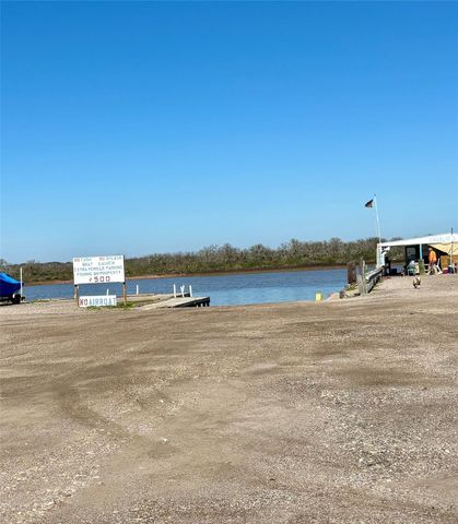 355 County Road 202, Sargent, TX 77414