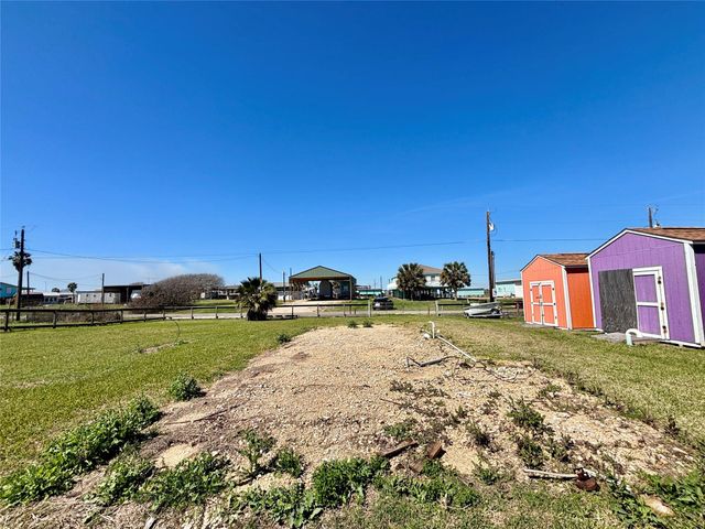 355 County Road 202, Sargent, TX 77414