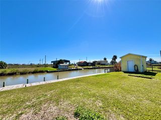 355 County Road 202, Sargent, TX 77414