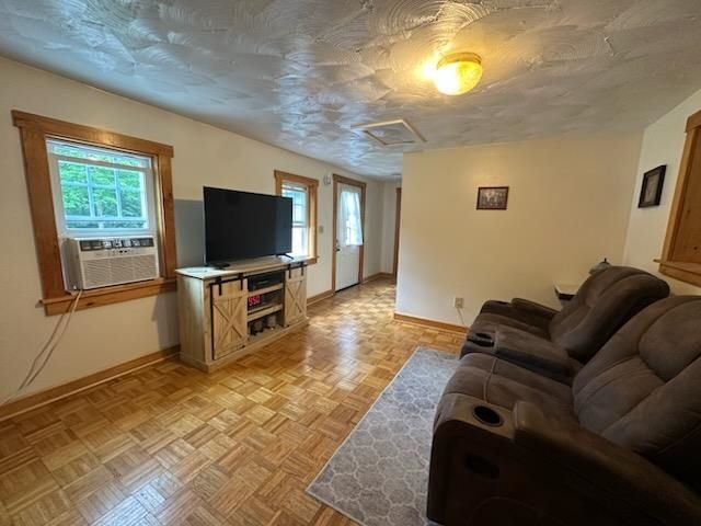 477 Dean Road, Grafton, NH 03240