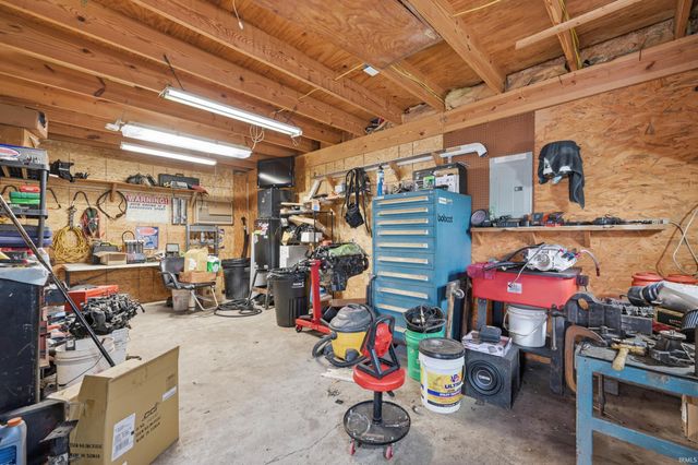 106 N County Road 200 East, Connersville, IN 47331