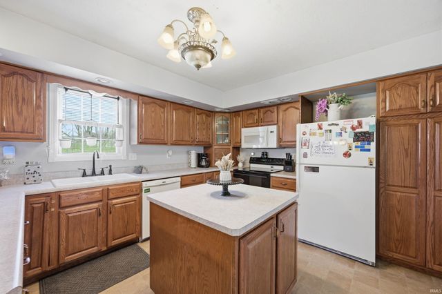 106 N County Road 200 East, Connersville, IN 47331