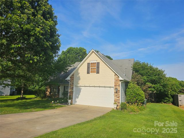 3136 Blueberry Drive, Monroe, NC 28110