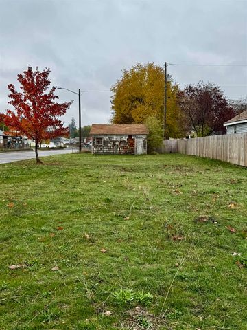 5826 N Madison St, Spokane, WA 99205