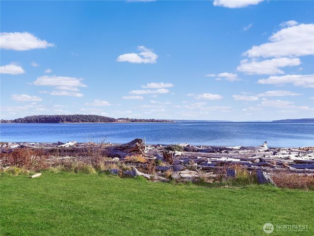 30875 State Route 20 #J1, Oak Harbor, WA 98277