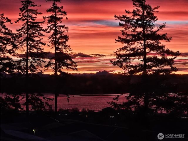 30875 State Route 20 #J1, Oak Harbor, WA 98277