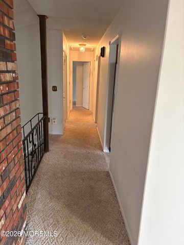 13 Chippewa Road, Toms River, NJ 08753