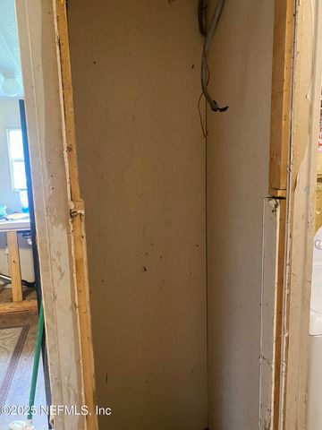 10017 FACTORY Avenue, Hampton, FL 32044