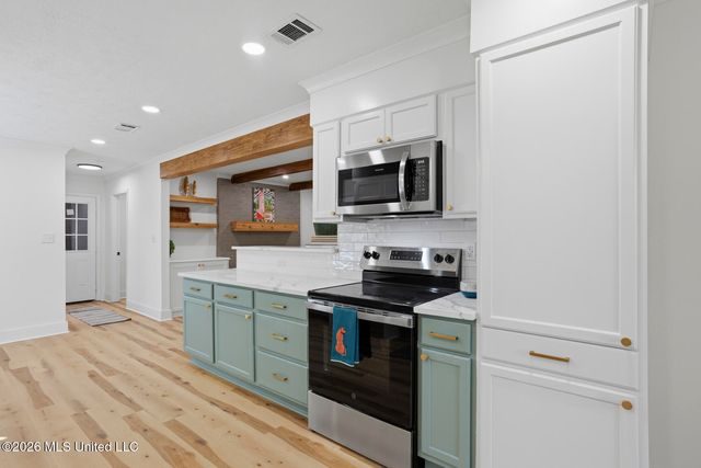 860 Rutherford Drive, Jackson, MS 39206