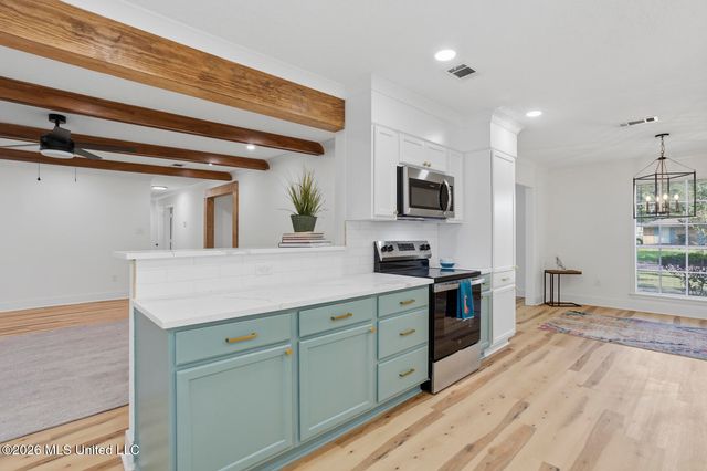 860 Rutherford Drive, Jackson, MS 39206