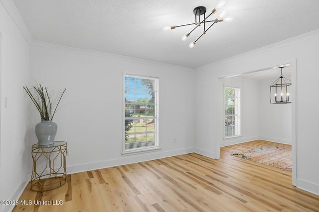 860 Rutherford Drive, Jackson, MS 39206