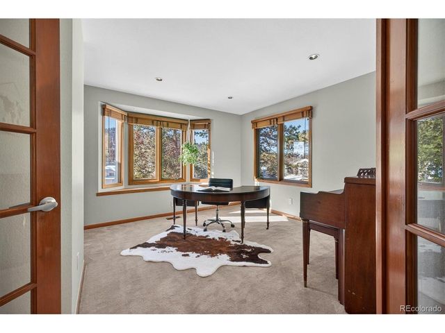 25924 Gateway Dr, Golden, CO 80401