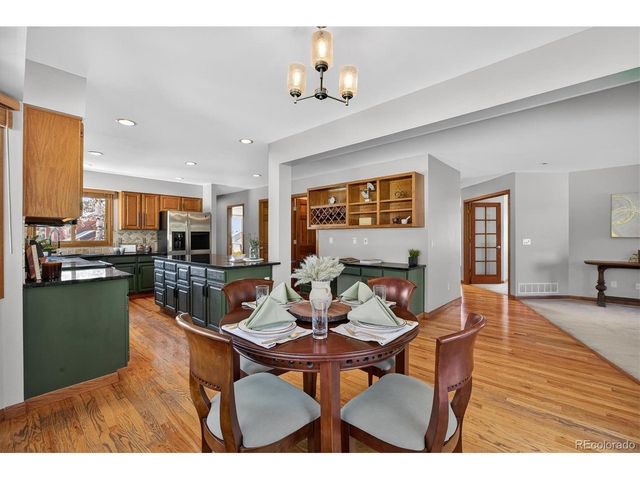 25924 Gateway Dr, Golden, CO 80401