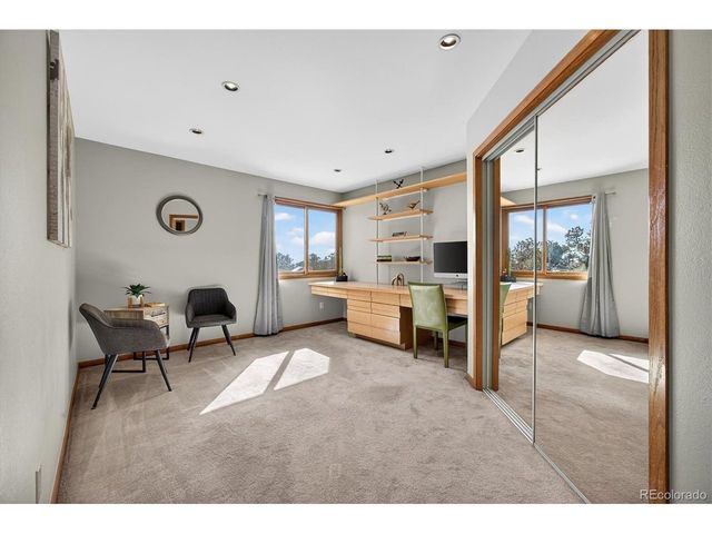 25924 Gateway Dr, Golden, CO 80401