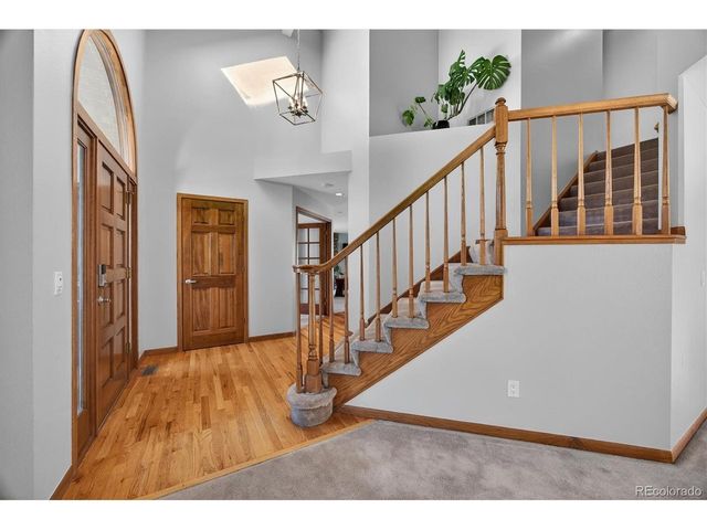 25924 Gateway Dr, Golden, CO 80401