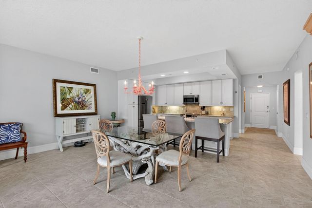 834 Bay Colony Drive S, Juno Beach, FL 33408