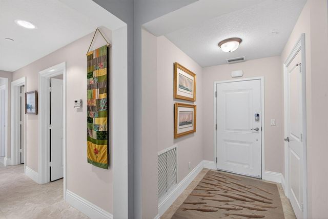 834 Bay Colony Drive S, Juno Beach, FL 33408