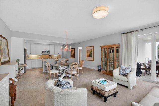 834 Bay Colony Drive S, Juno Beach, FL 33408
