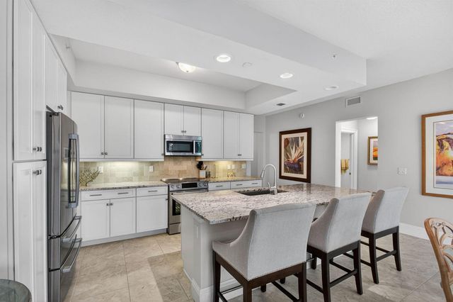 834 Bay Colony Drive S, Juno Beach, FL 33408