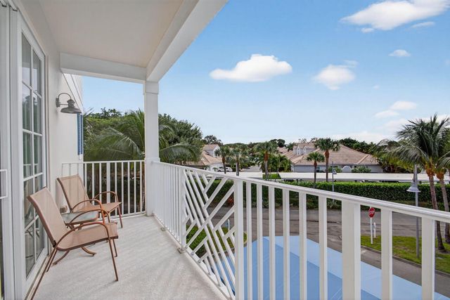 834 Bay Colony Drive S, Juno Beach, FL 33408