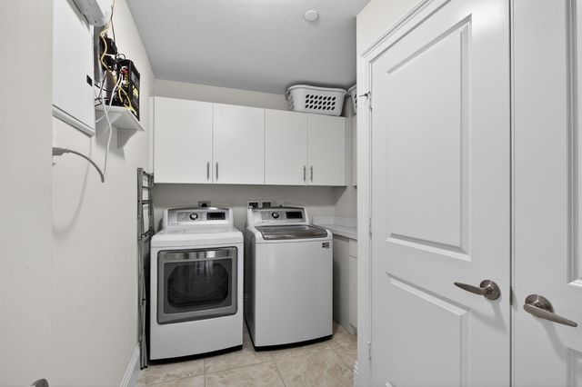 834 Bay Colony Drive S, Juno Beach, FL 33408