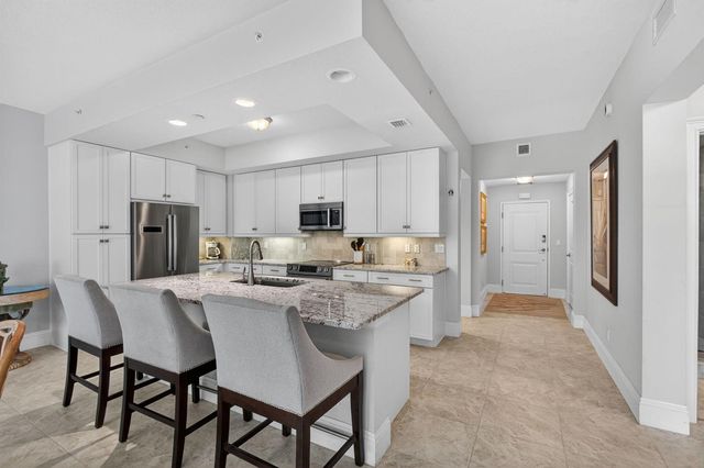 834 Bay Colony Drive S, Juno Beach, FL 33408