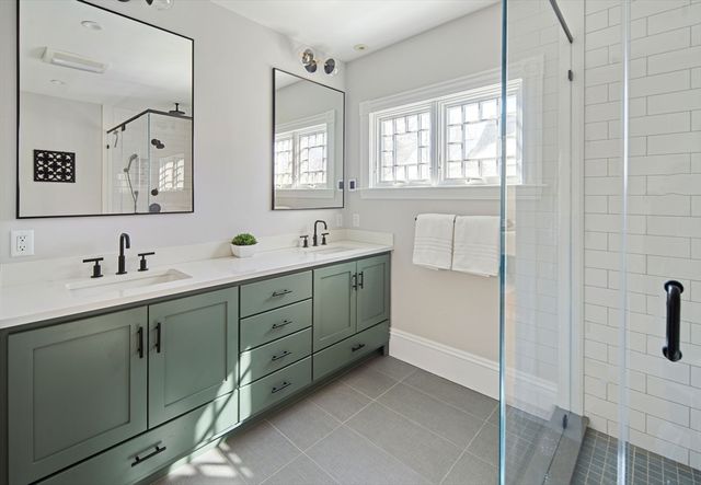 26 Sewall St, Newton, MA 02465