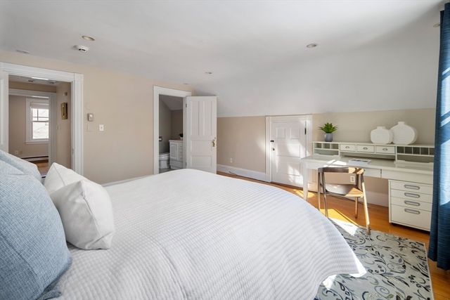 26 Sewall St, Newton, MA 02465