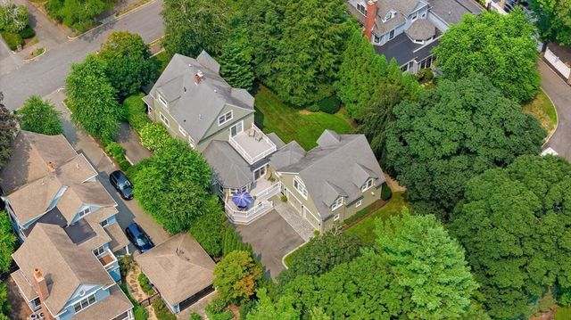 26 Sewall St, Newton, MA 02465